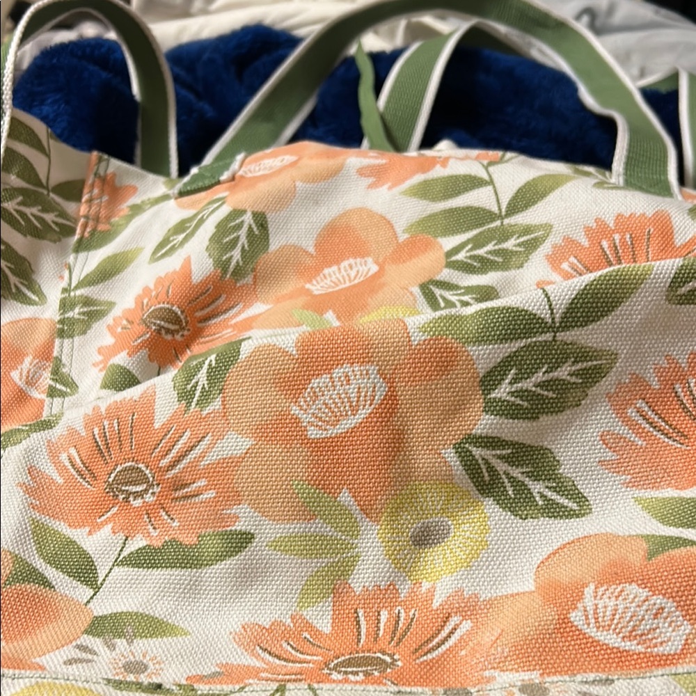 Thirty-One Floral Canvas Tote/Beach Bag